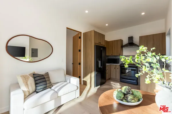$17,850 | 1161 Stearns Drive, Los Angeles, CA 90035