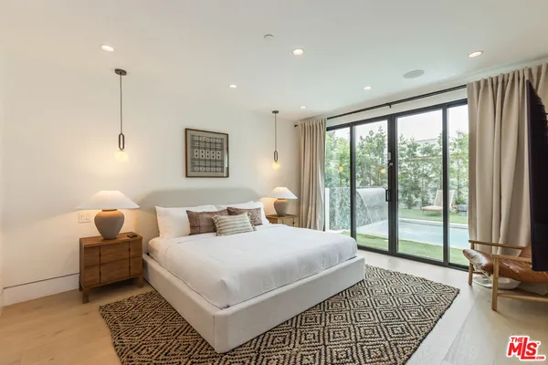 $17,850 | 1161 Stearns Drive, Los Angeles, CA 90035