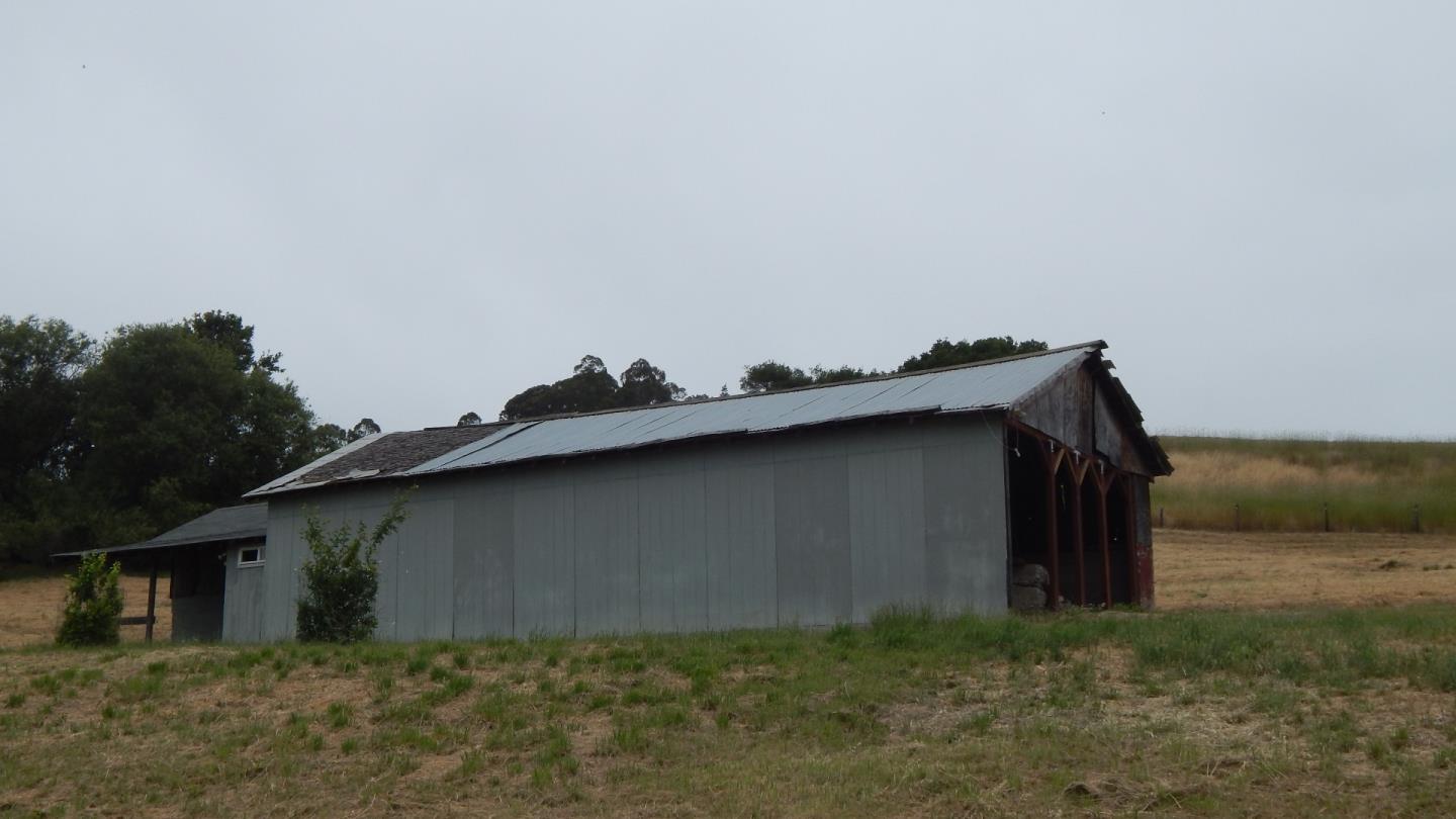 388 Larkin Valley Road Watsonville, CA 95076 - Photo 20 of 22 Gallery Image 20