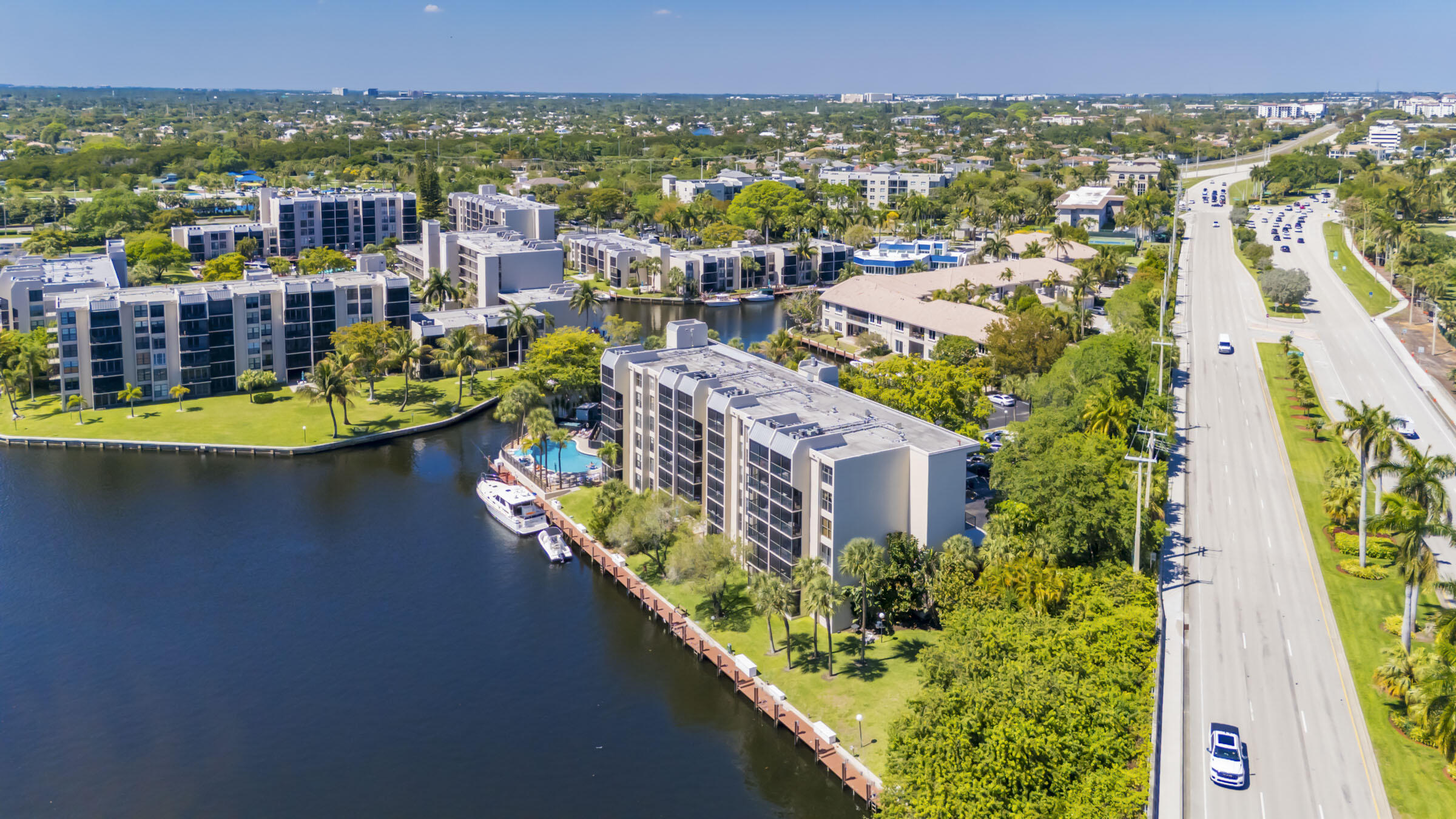 22 Royal Palm Way, Unit 606 Boca Raton, FL 33432 - Photo 43 of 48 043