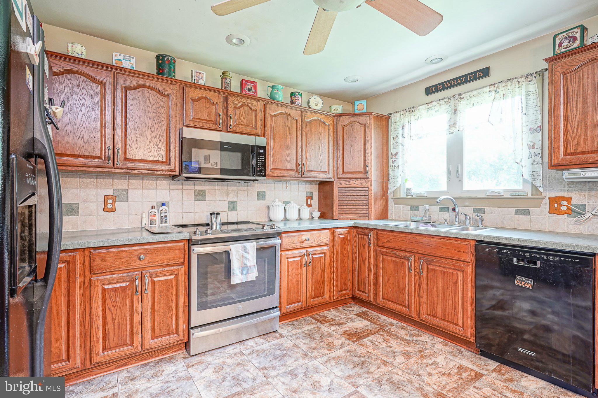 278 Fenwick Road Pilesgrove, NJ 08098 - Photo 13 of 29 Gallery Image 13