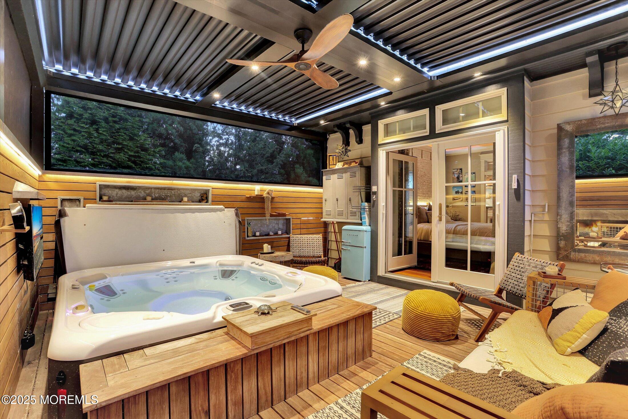 651 Oceanview Road Brielle, NJ 08730 - Photo 34 of 85 41-Hot Tub off Primary BR