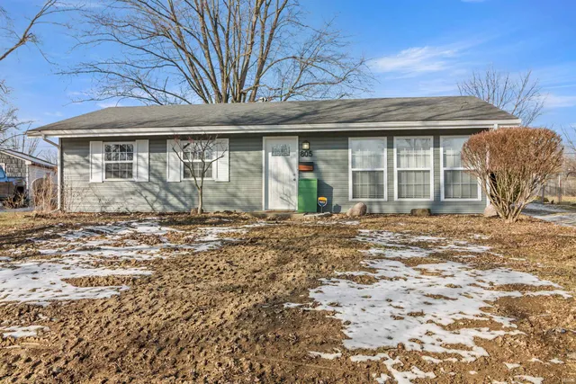 $195,000 | 805 North Knight Circle, Marion, IN 46952