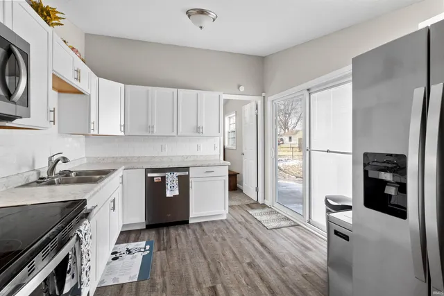 $195,000 | 805 North Knight Circle, Marion, IN 46952