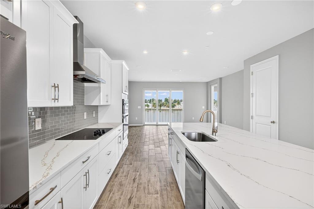 4596 Arboretum Circle, Unit 202 Naples, FL 34112 - Photo 6 of 24 Kitchen