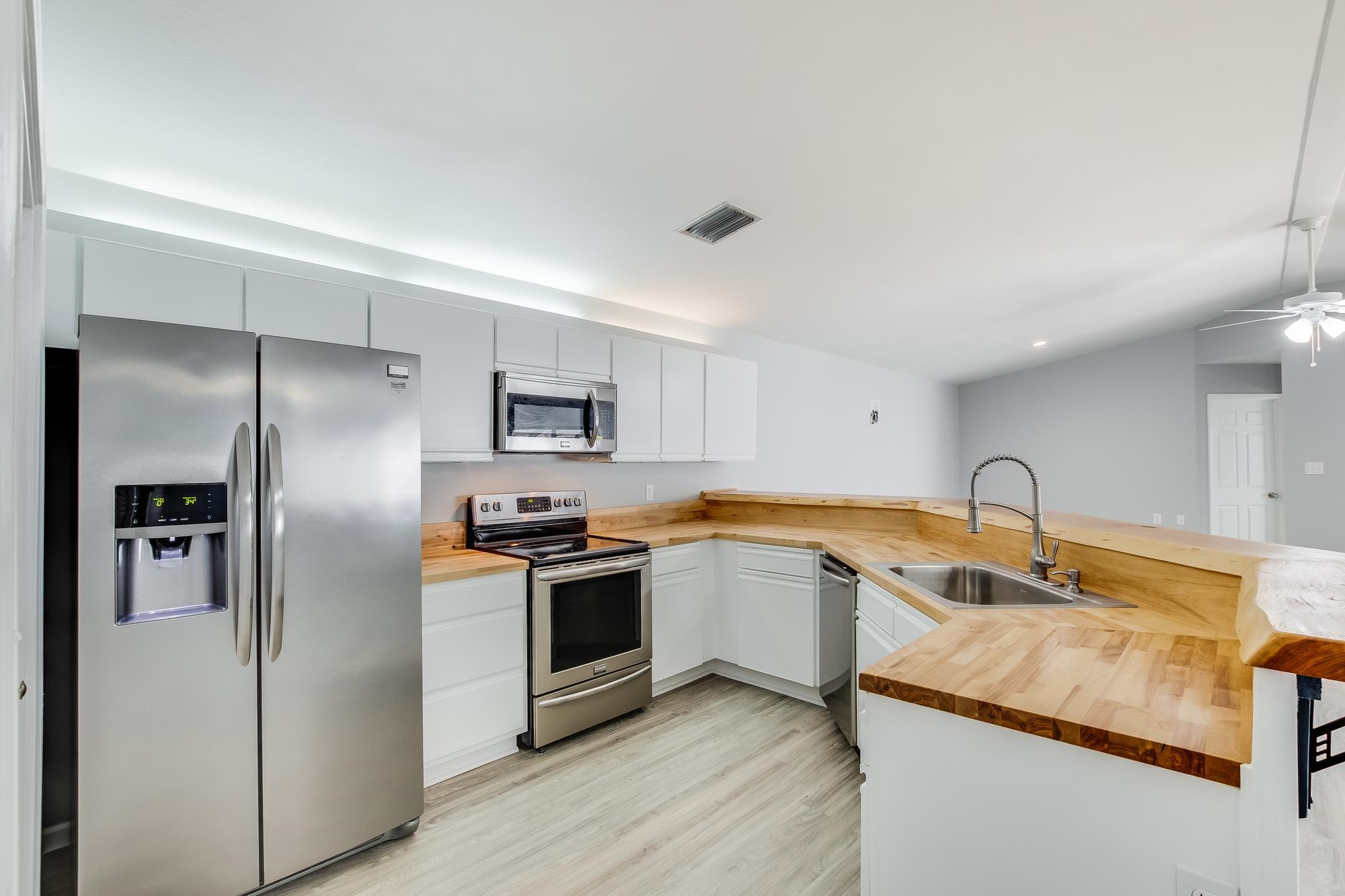 320 West Fort Morgan Road, Unit 101 Gulf Shores, AL 36542 - Photo 9 of 29 Kitchen