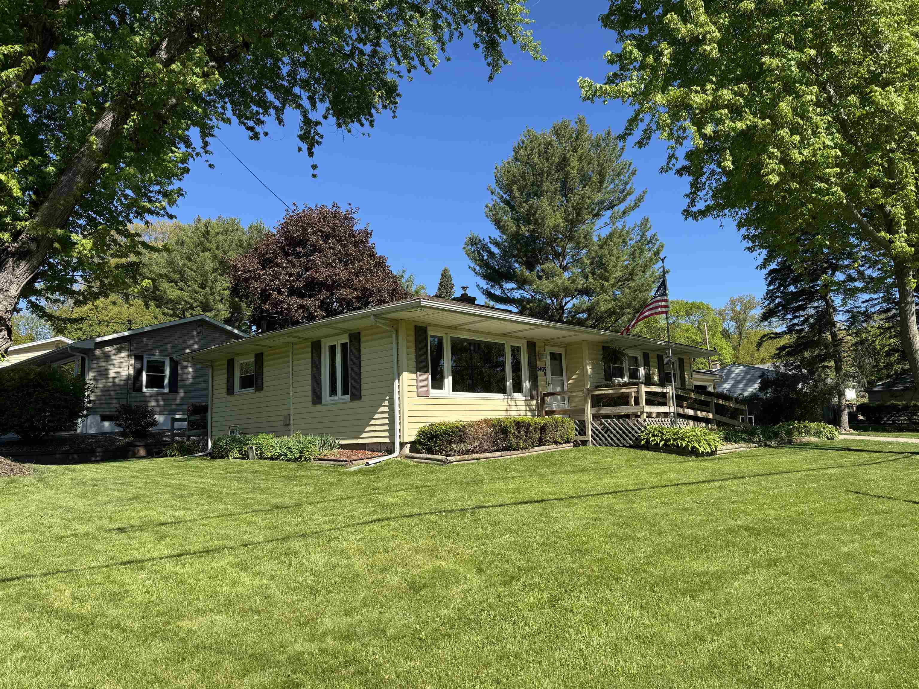 5403 Winnequah Road Monona, WI 53716 - Photo 3 of 48