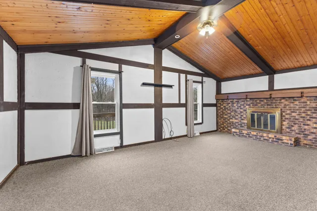 $400,000 | 11205 Scipio Highway, Vermontville, MI 49096