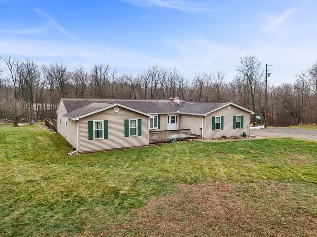 $400,000 | 11205 Scipio Highway, Vermontville, MI 49096