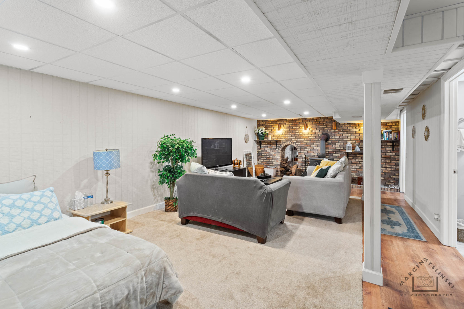 400 Crestview Drive Fox River Grove, IL 60021 - Photo 15 of 48 a living room with furniture and a large window