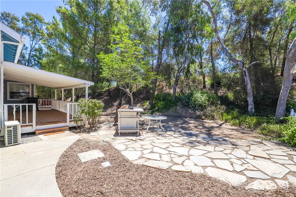 10525 Verdugo Road Fallbrook, CA 92028 - Photo 25 of 48 BBQ area in the back