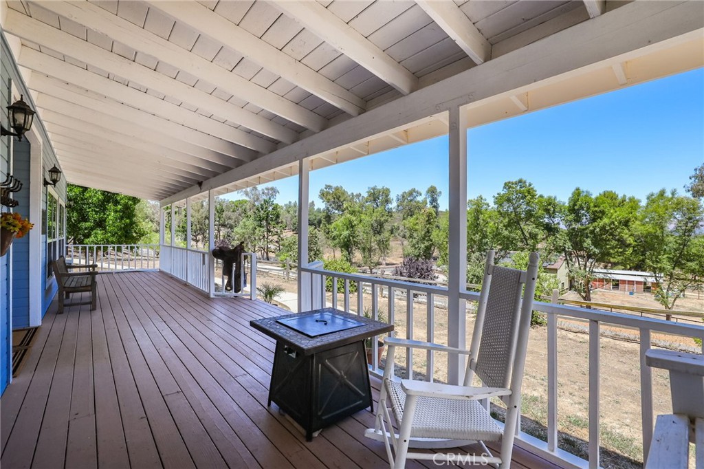 10525 Verdugo Road Fallbrook, CA 92028 - Photo 32 of 48 Magical front patio!