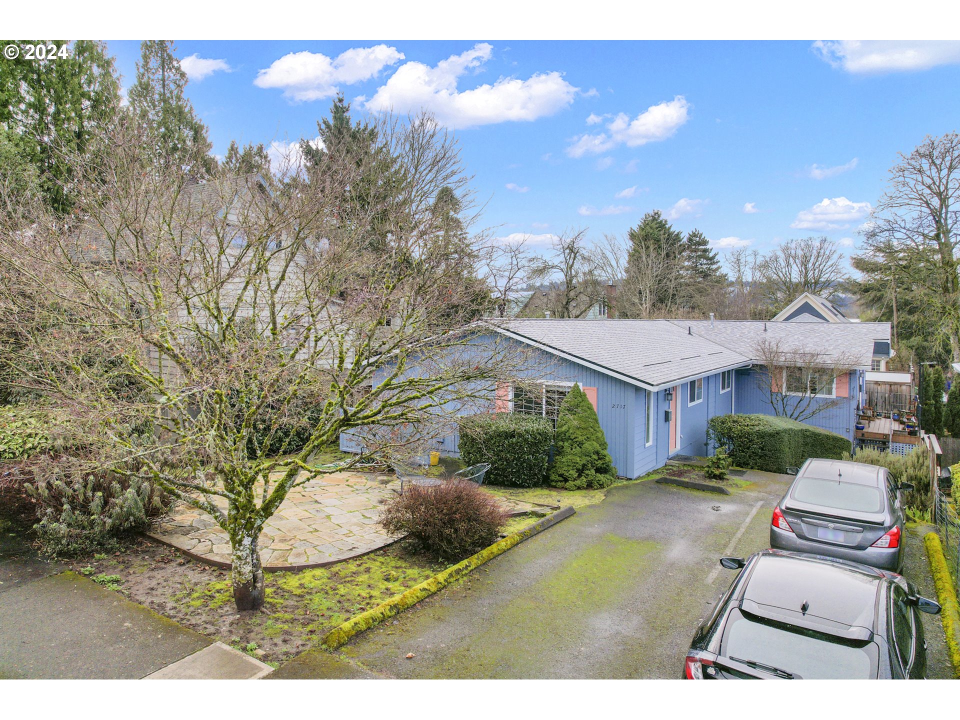 2717 Southeast 28th Ave