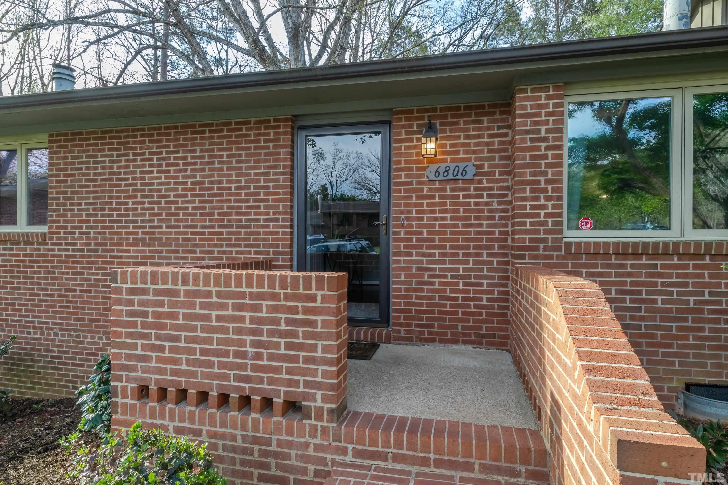 6806 Ray Road Raleigh, NC 27613 - Photo 3 of 32