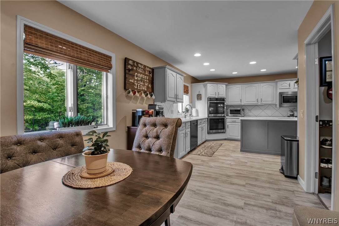 5555 Kraus Road Clarence, NY 14031 - Photo 20 of 50 Dinette