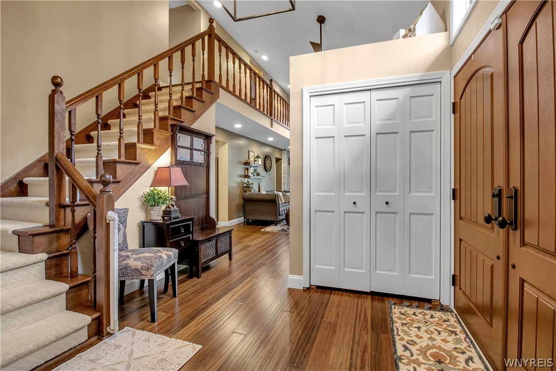 5555 Kraus Road Clarence, NY 14031 - Photo 9 of 50 Foyer