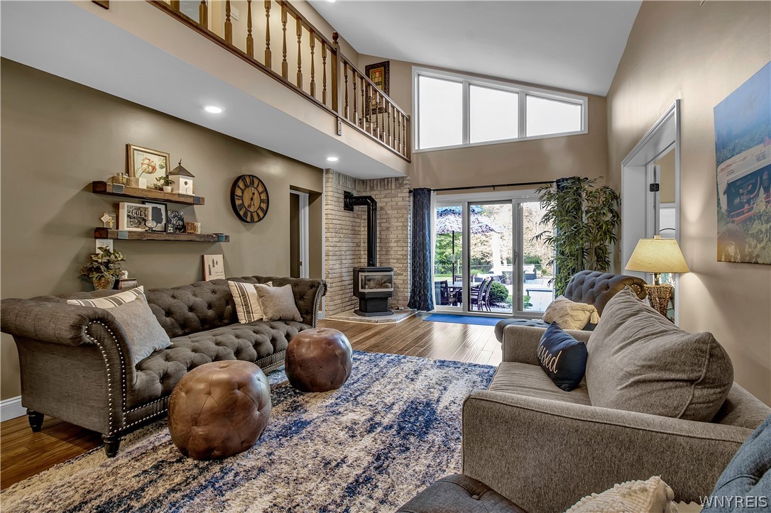 5555 Kraus Road Clarence, NY 14031 - Photo 10 of 50 Living Room