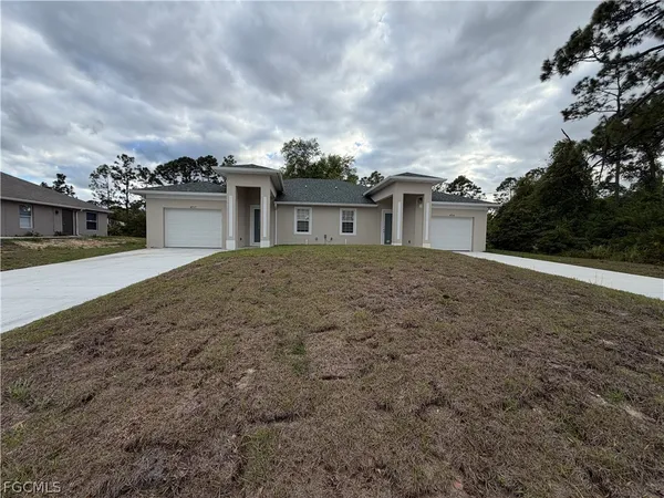 $2,000 | 4717 28th Street Southwest, Lehigh Acres, FL 33973