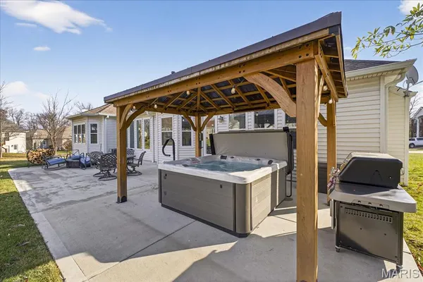 $649,999 | 1407 Tucks Inn Court, Lake St. Louis, MO 63367