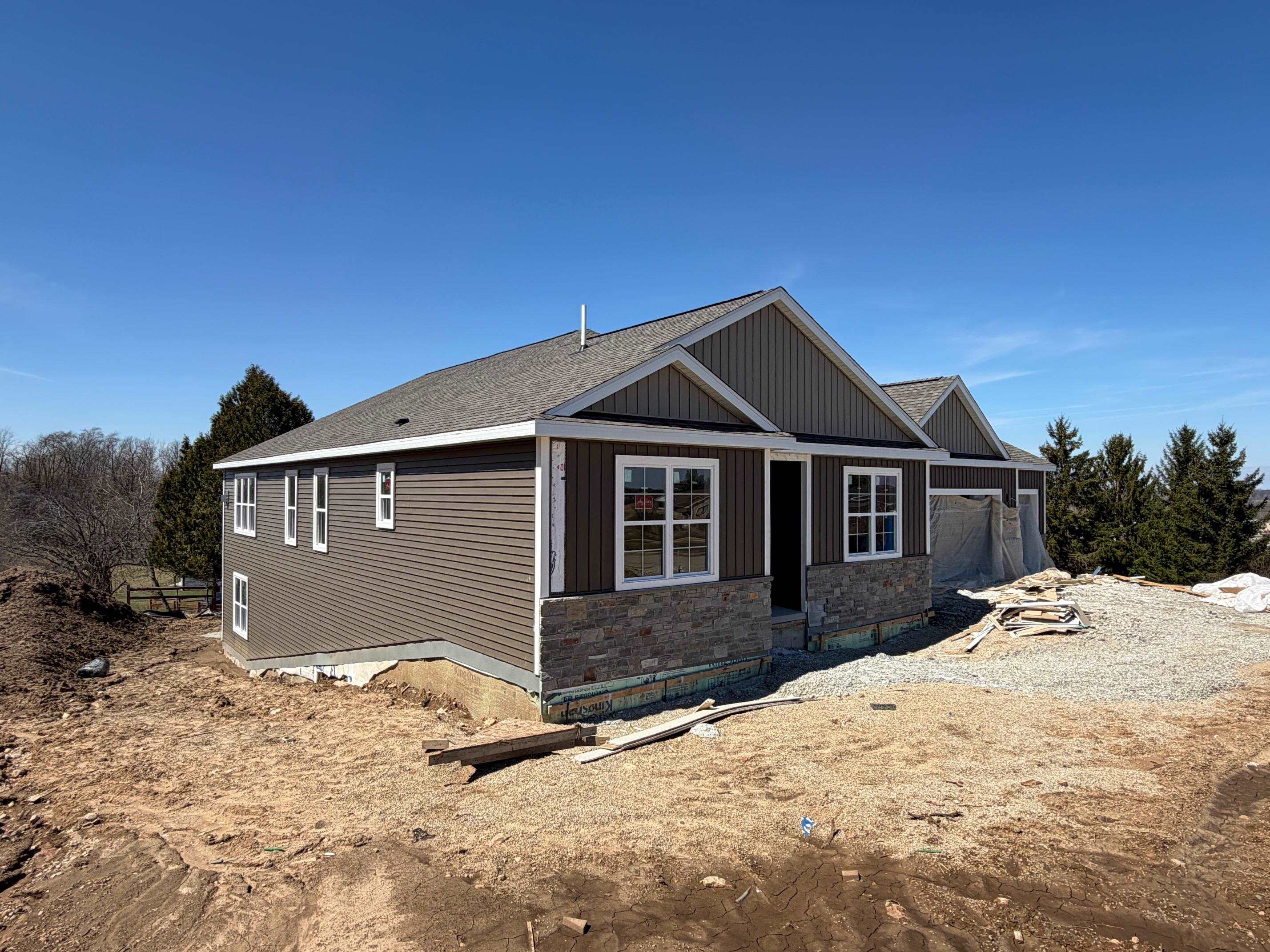 218 Glacial Terrace Ripon, WI 54971 - Photo 4 of 12