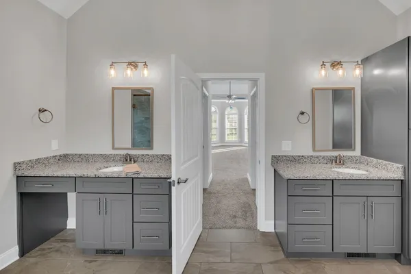 $699,900 | 313 Clarabelle Lane, Clarksville, TN 37043