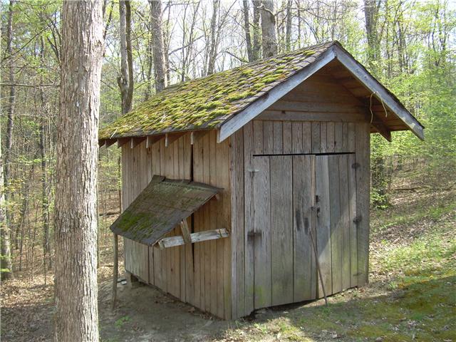 197 Seals Road Tracy City, TN 37387 - Photo 9 of 18 Shed