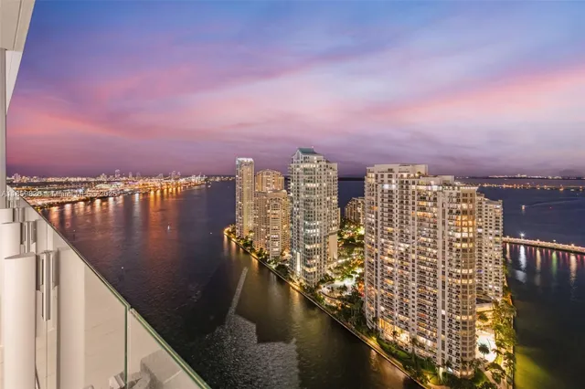 $3,150,000 | 300 Biscayne Blvd Way, Unit 3602, Miami, FL 33131