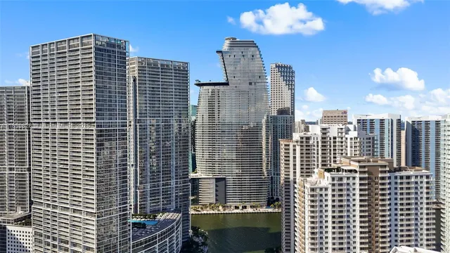$3,150,000 | 300 Biscayne Blvd Way, Unit 3602, Miami, FL 33131
