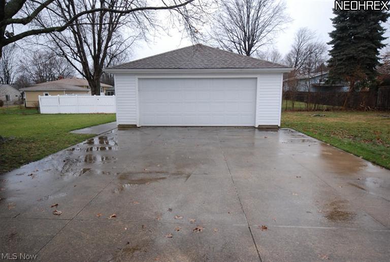 490 Lansing Road Akron, OH 44312 - Photo 2 of 25