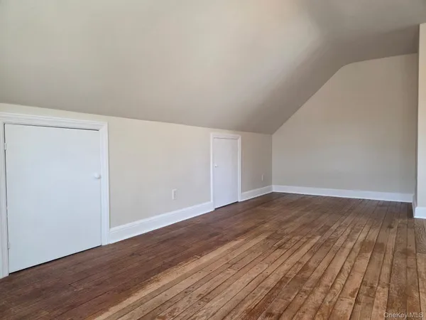 $2,700 | 7 Harbor View Road, Stony Brook, NY 11790