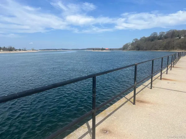 $2,700 | 7 Harbor View Road, Stony Brook, NY 11790
