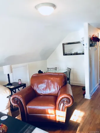 $2,500 | 7 Harbor View Road, Stony Brook, NY 11790