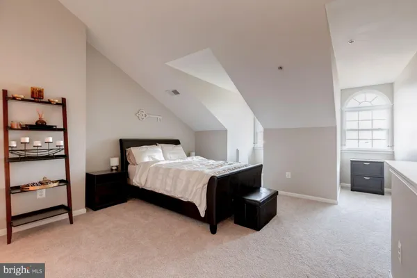$4,500 | 324 Cameron Station Boulevard, Alexandria, VA 22304