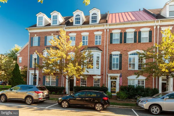 $4,500 | 324 Cameron Station Boulevard, Alexandria, VA 22304