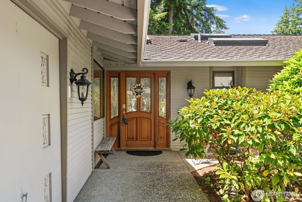 16405 Southeast 145th Street Renton, WA 98059 - Photo 2 of 17