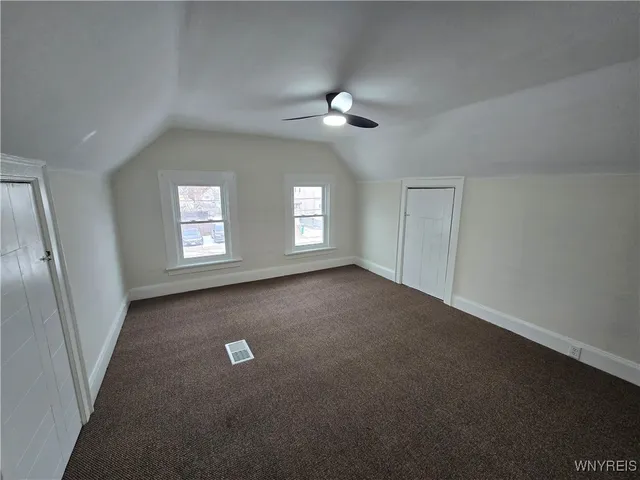 $1,800 | 33 Trowbridge Street, Buffalo, NY 14220