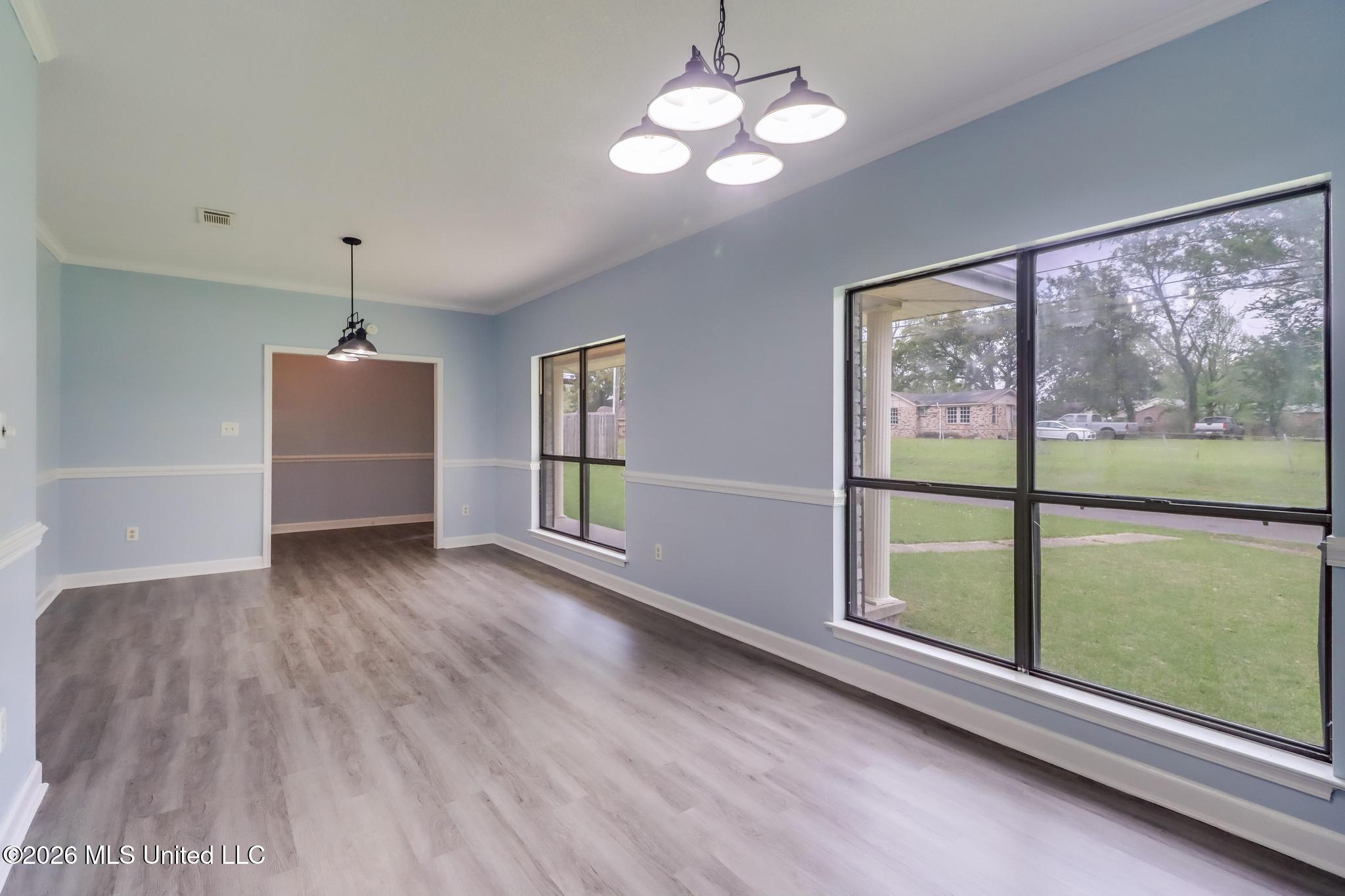 4819 Church Street Moss Point, MS 39563 - Photo 3 of 32 Dining