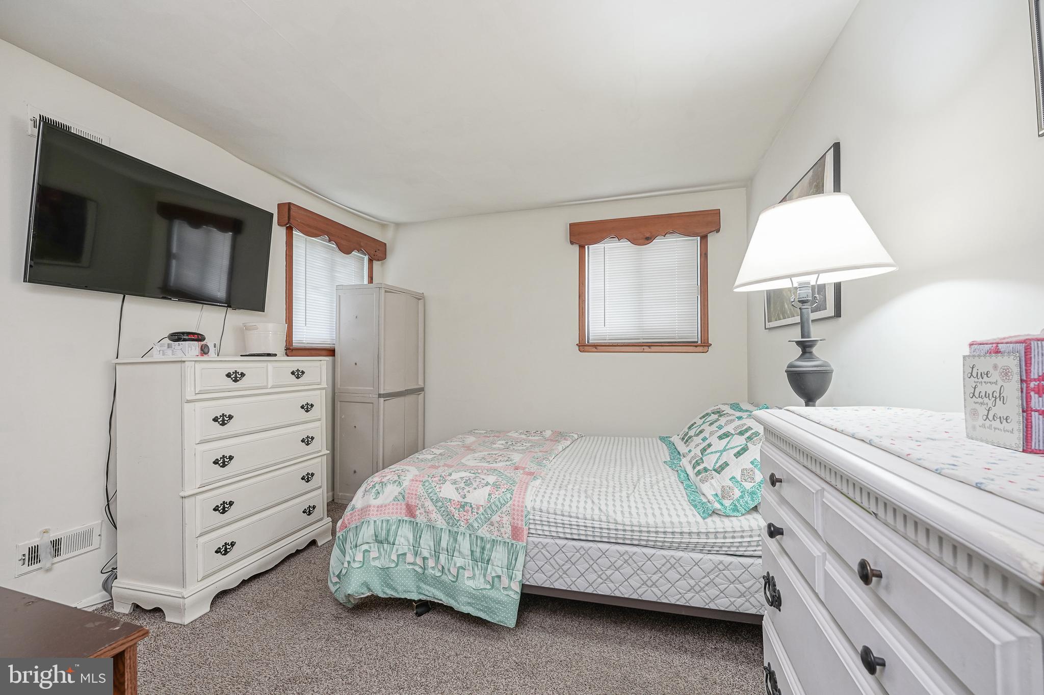 28 Noble Road Sicklerville, NJ 08081 - Photo 23 of 37