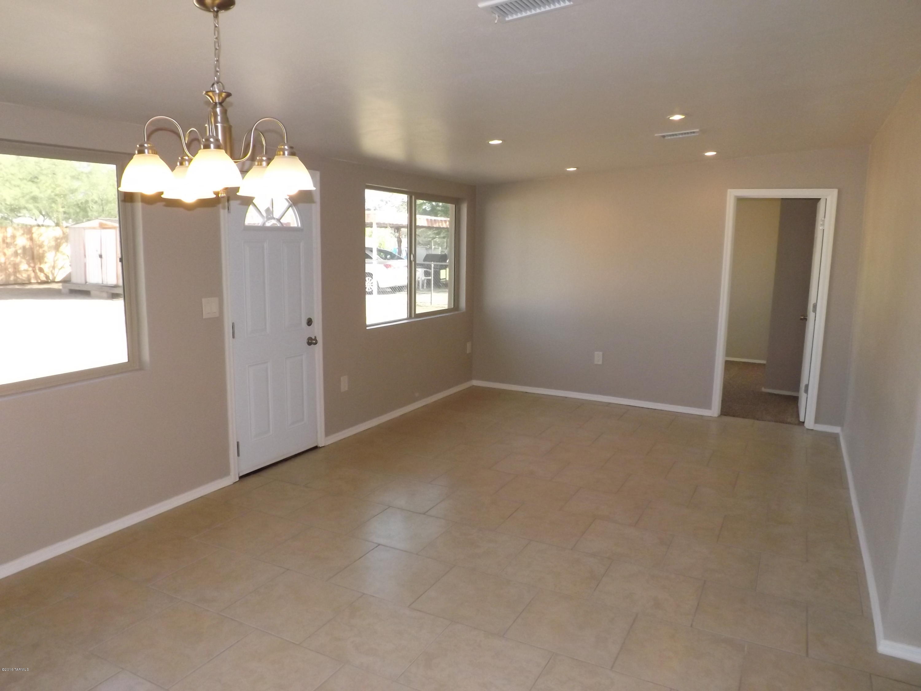 2235 South Miramonte Stravenue Tucson, AZ 85713 - Photo 12 of 34