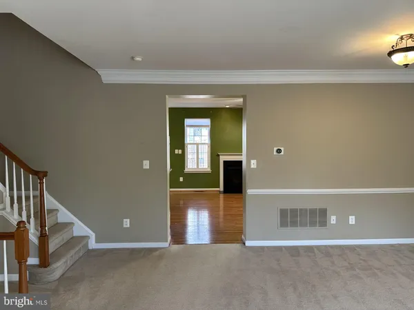 $3,000 | 25861 Kirkwood Square, Chantilly, VA 20152