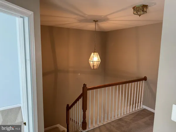 $3,000 | 25861 Kirkwood Square, Chantilly, VA 20152