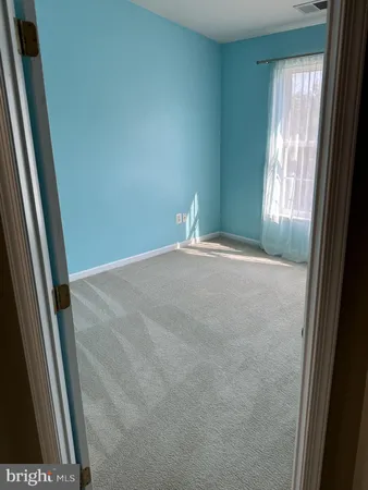 $3,000 | 25861 Kirkwood Square, Chantilly, VA 20152