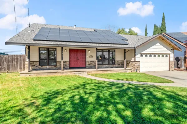 $489,999 | 1315 Starlite Lane, Yuba City, CA 95991