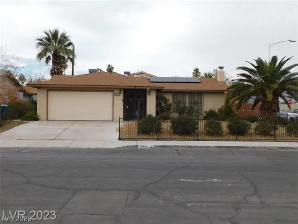 $2,200 | 2000 Mariposa Avenue, Las Vegas, NV 89104
