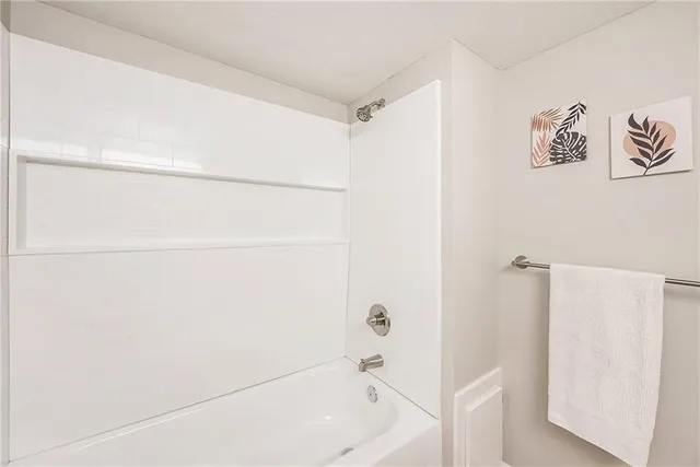 $237,450 | 9111 Vaughn Avenue, Raytown, MO 64138