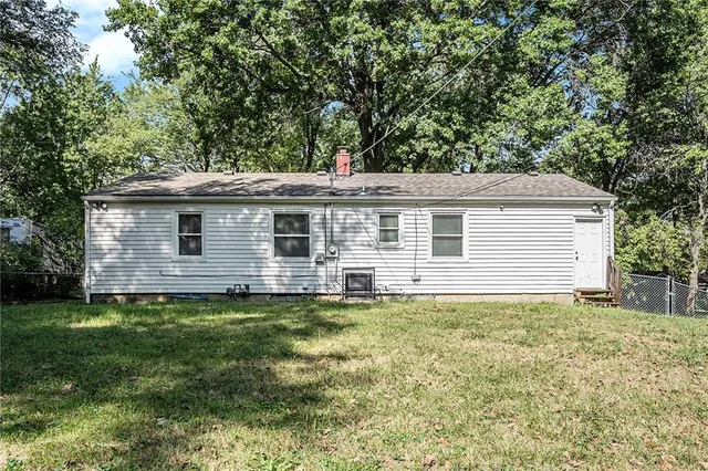 $237,450 | 9111 Vaughn Avenue, Raytown, MO 64138