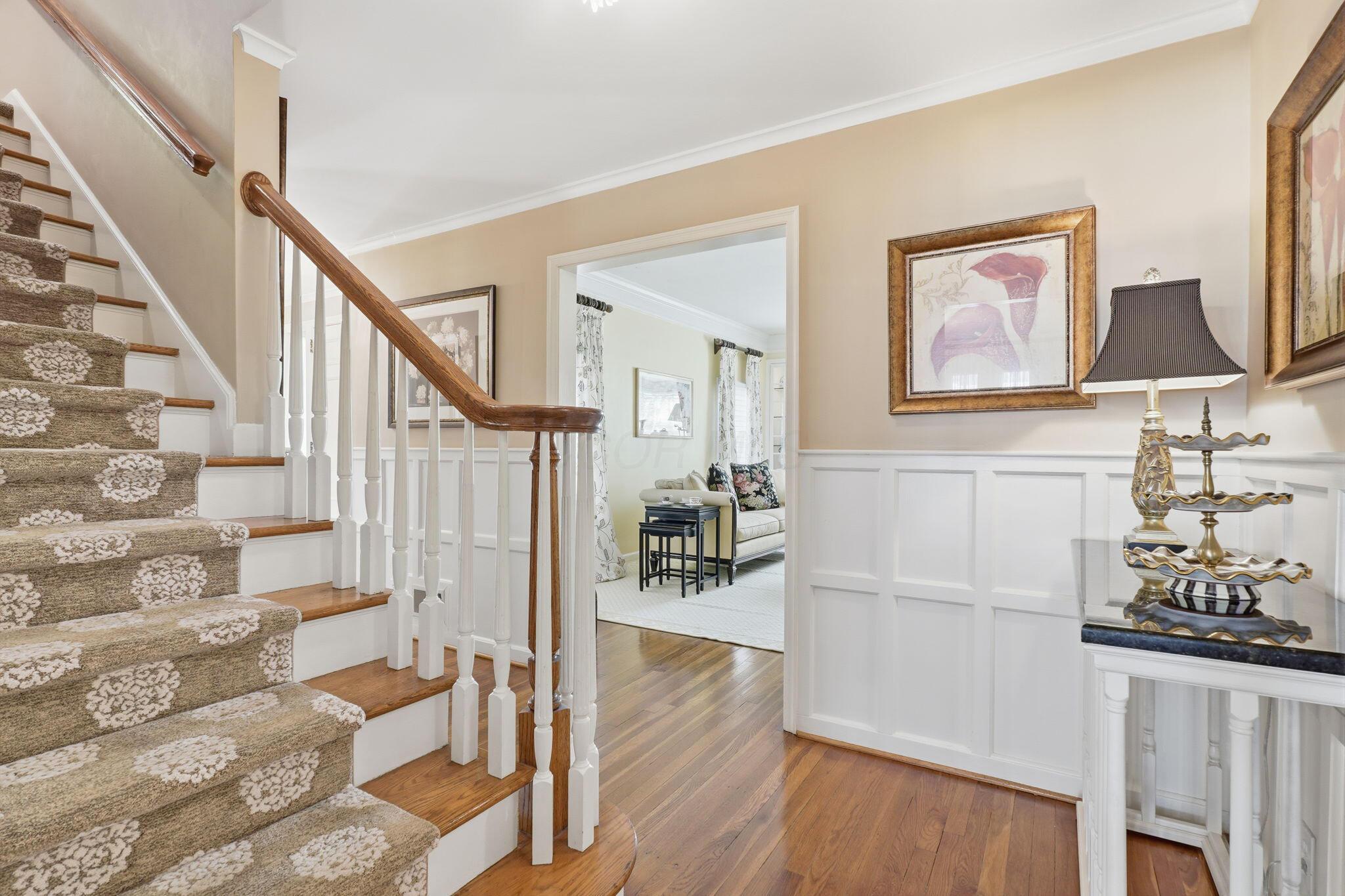 227 South Chesterfield Road Columbus, OH 43209 - Photo 51 of 77 stairs