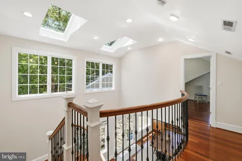 $1,150,000 | 414 Skyhill Road, Alexandria, VA 22314