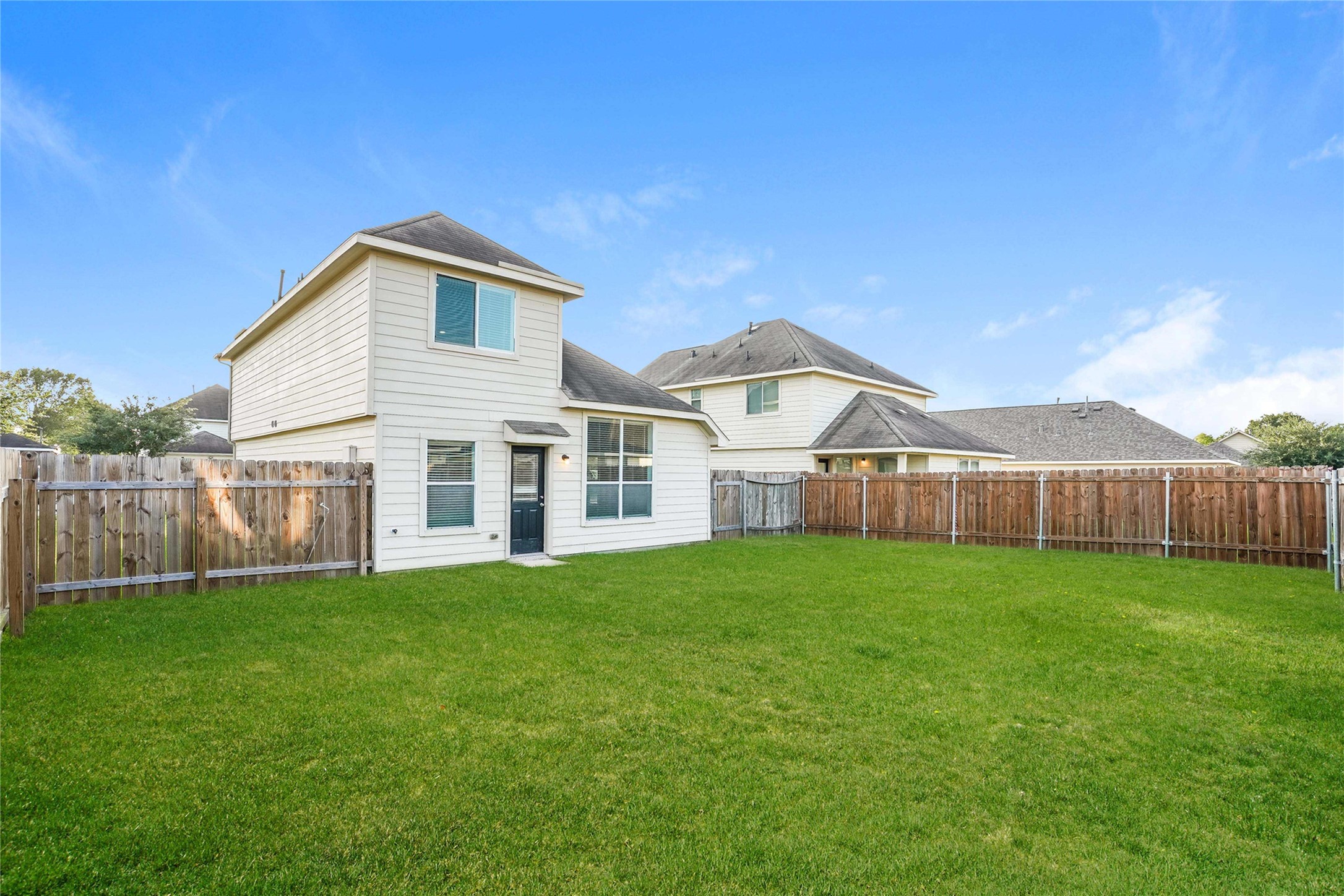 5405 Rio Ramos Court Rosharon, TX 77583 - Photo 4 of 17