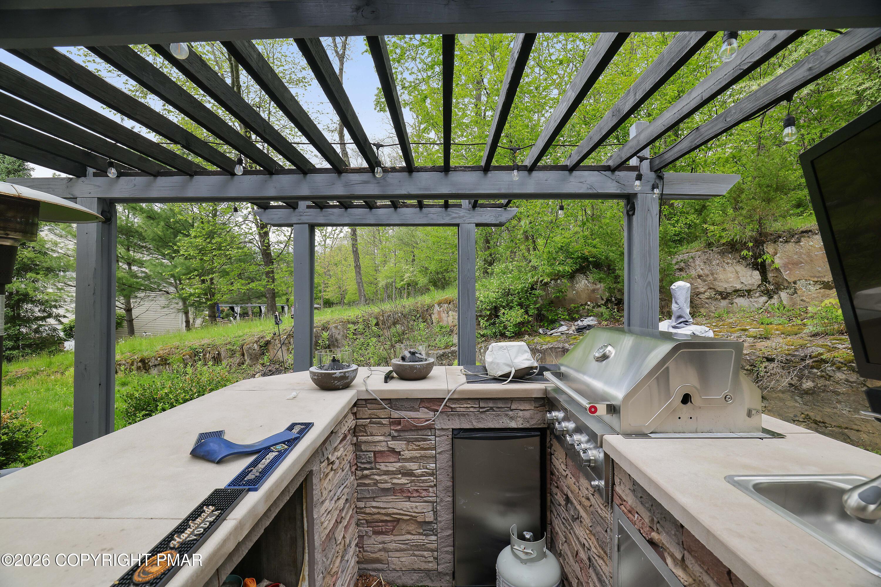 258 Rising Meadow Way East Stroudsburg, PA 18302 - Photo 11 of 67 11-RBP55806